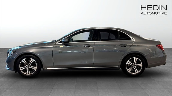 Mercedes-Benz E200 6 of 12