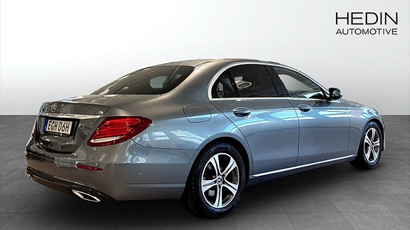 Mercedes-Benz E200 2 of 12