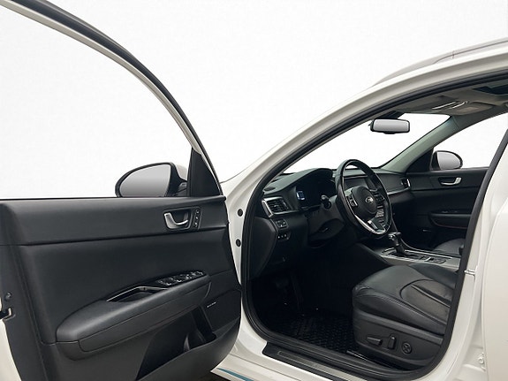 Kia Optima 12 of 30