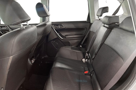 Subaru Forester 16 of 30