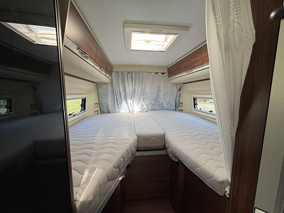 Adria Twin 640 SLX - Nyservad, nya däck, endast 1 ägare 2 of 10