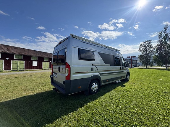 Adria Twin 640 SLX - Nyservad, nya däck, endast 1 ägare 9 of 10