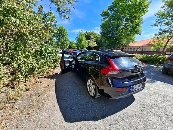 Volvo V40 4 of 6
