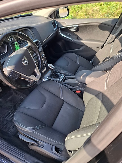Volvo V40 6 of 6