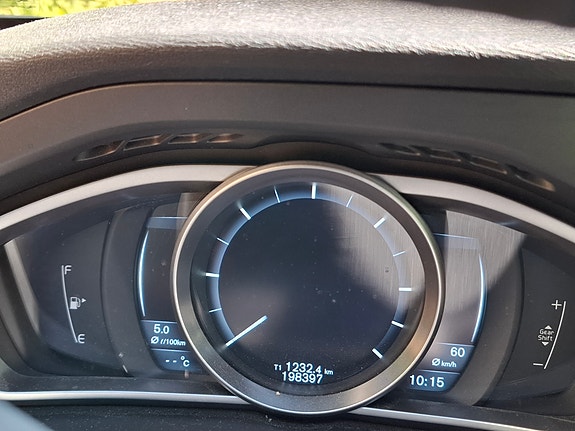 Volvo V40 5 of 6