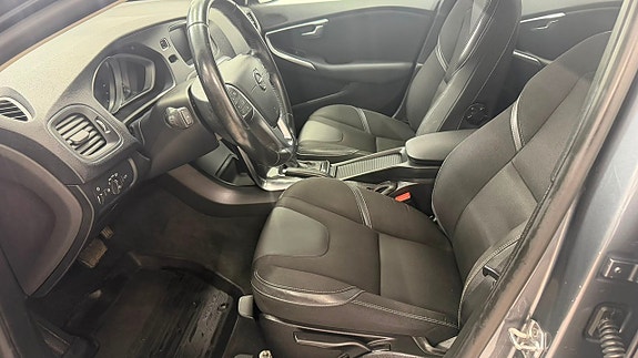 Volvo V40 14 of 15