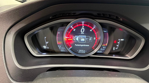 Volvo V40 8 of 15
