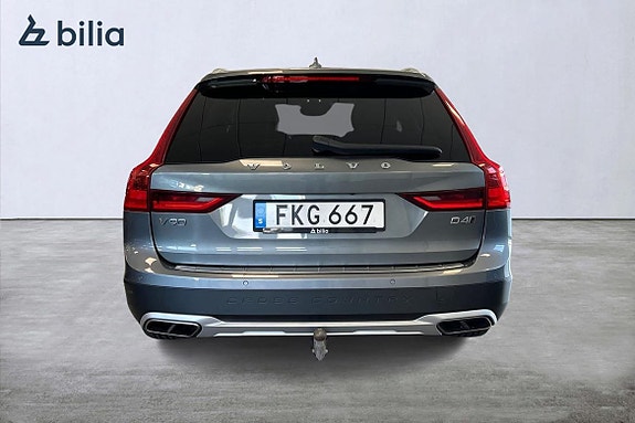 Volvo V90 Cross Country 5 of 21