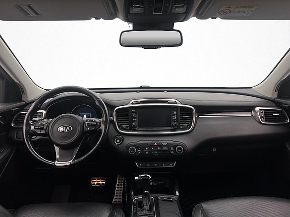 Kia Sorento 14 of 30
