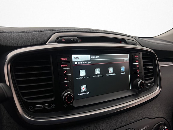 Kia Sorento 25 of 30