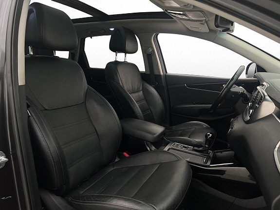 Kia Sorento 16 of 30