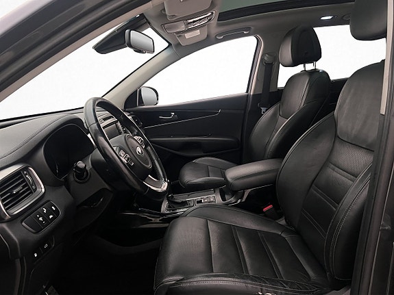 Kia Sorento 13 of 30