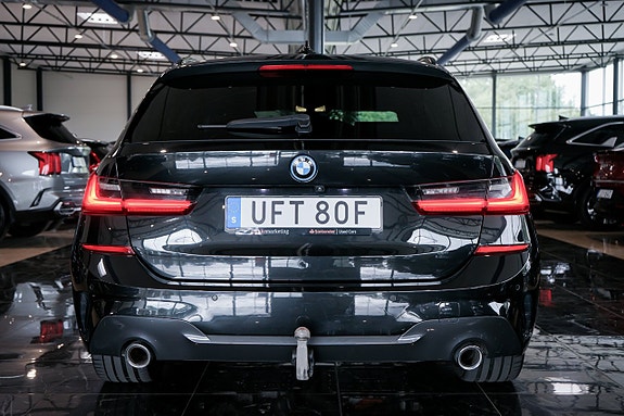 BMW 330e 7 of 30