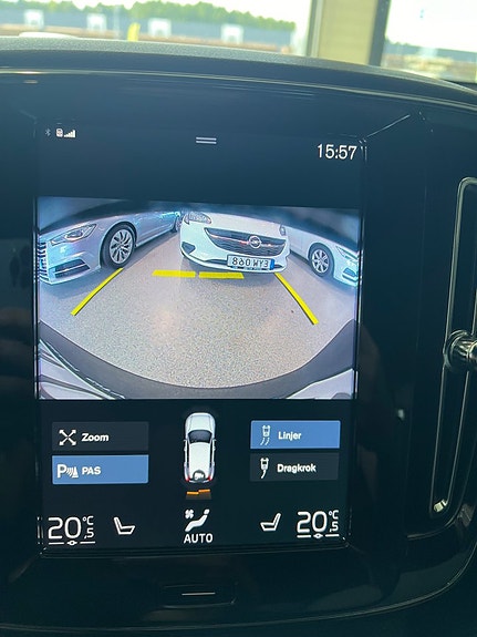 Volvo XC40 18 of 21