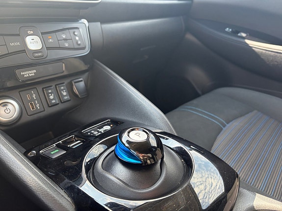 Nissan Leaf 16 of 16