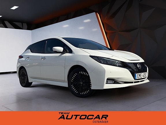Nissan Leaf 2 of 16