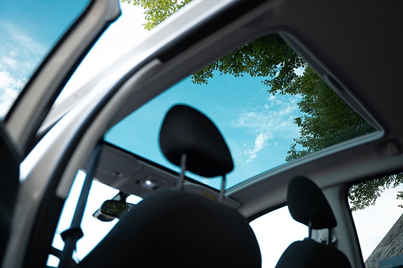 Peugeot 208 5 of 10