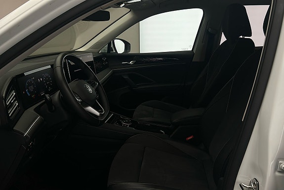 Volkswagen Tiguan 10 of 26