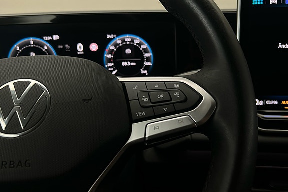 Volkswagen Tiguan 26 of 26