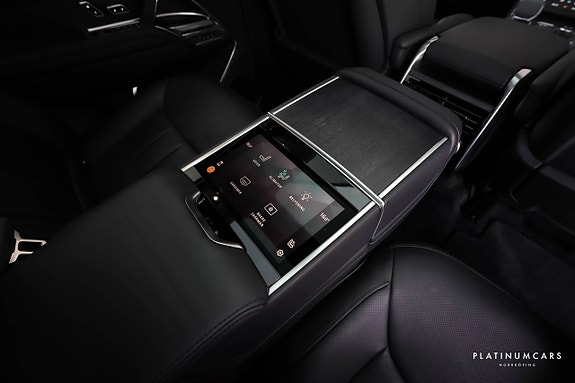 Land Rover Range Rover 8 of 22