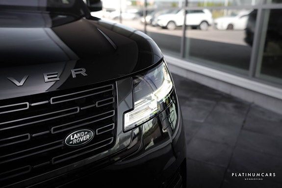 Land Rover Range Rover 19 of 22