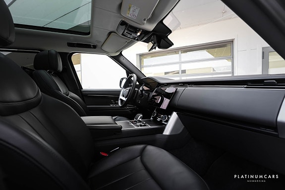 Land Rover Range Rover 6 of 22