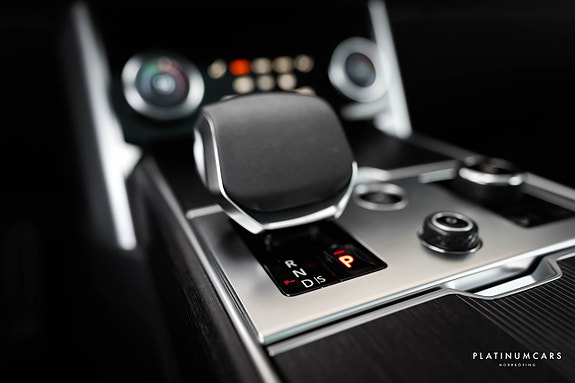 Land Rover Range Rover 16 of 22