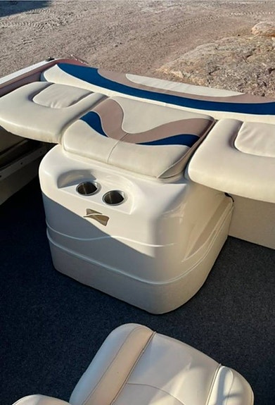 Stingray 220 Cs Med Mercruiser 5,0 EFI 6 of 9