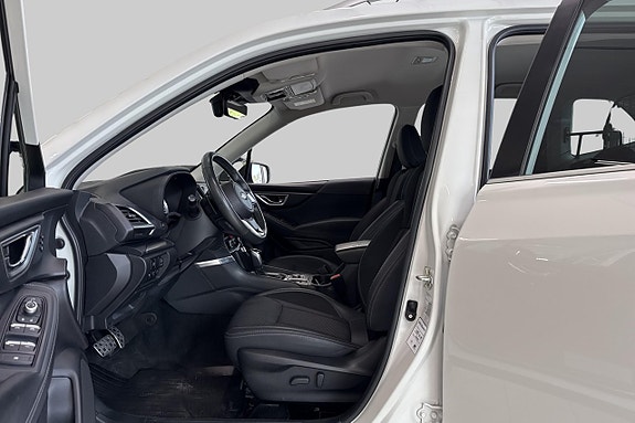Subaru Forester 8 of 12