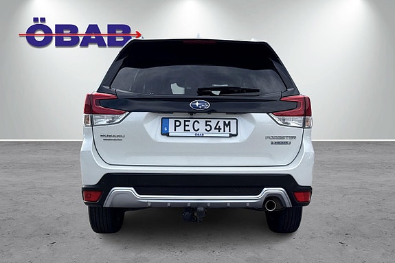 Subaru Forester 5 of 12
