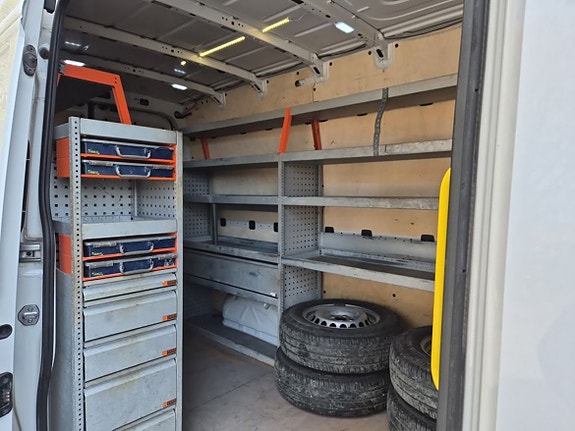 Volkswagen Crafter 7 of 7