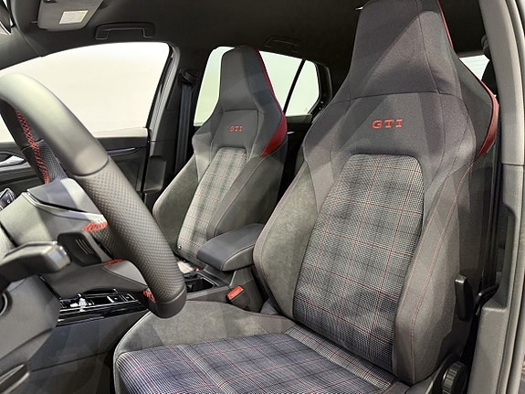 Volkswagen Golf I 9 of 21