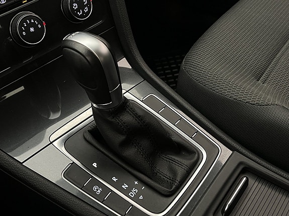 Volkswagen Golf I 18 of 26