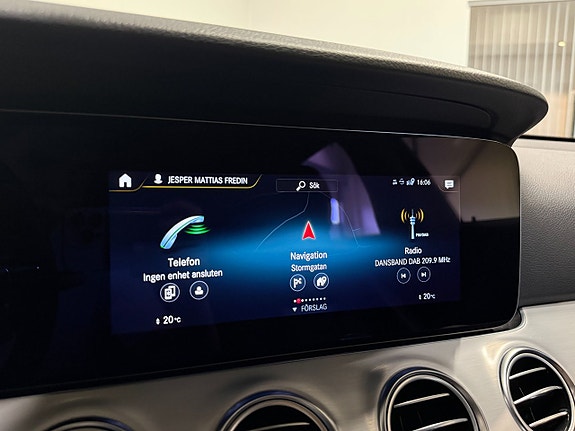 Mercedes-Benz E220 12 of 22