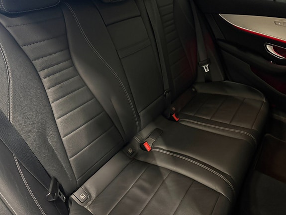 Mercedes-Benz E220 10 of 22