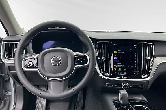Volvo V60 11 of 14