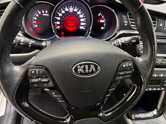 Kia Ceed 8 of 9