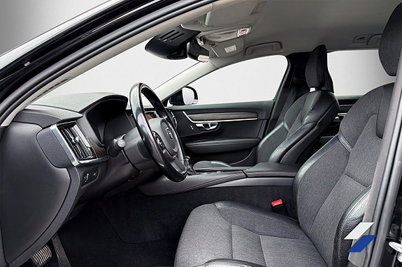 Volvo V90 Cross Country 5 of 7