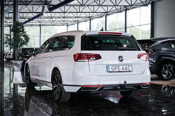 Volkswagen Passat 6 of 30