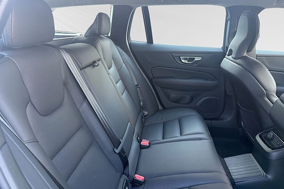 Volvo V60 13 of 14