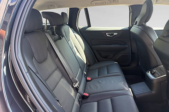 Volvo V60 13 of 14