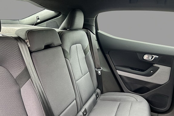 Polestar 2 15 of 16