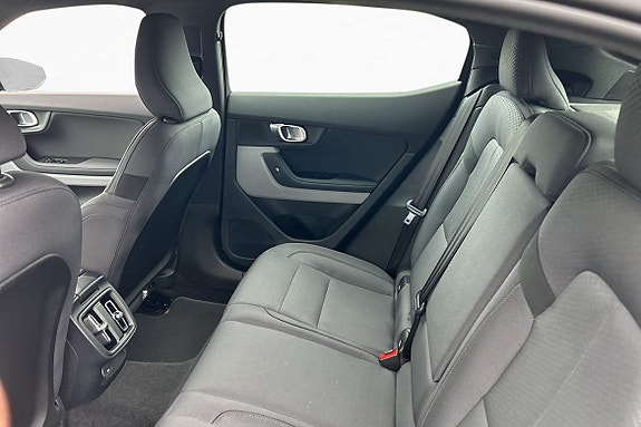 Polestar 2 12 of 16