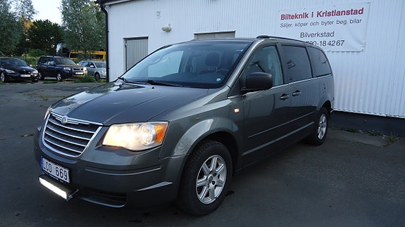 Chrysler Grand Voyager 3 of 22