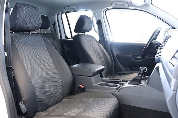 Volkswagen Amarok 12 of 13
