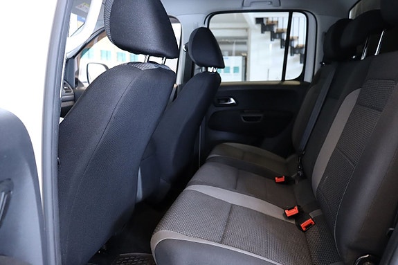 Volkswagen Amarok 13 of 13