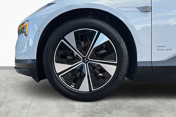 Polestar 4 6 of 16