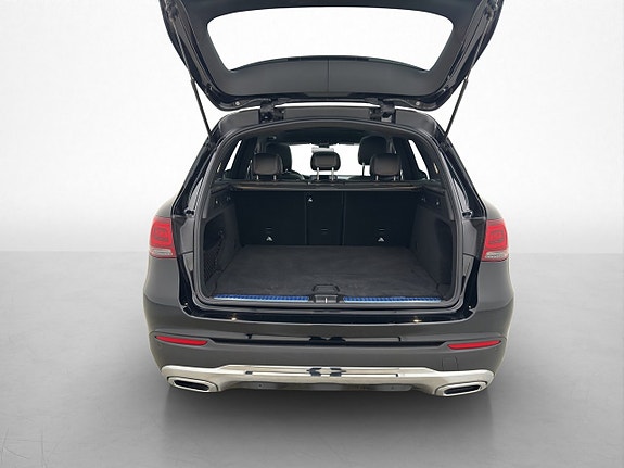 Mercedes-Benz GLC220 d 27 of 30