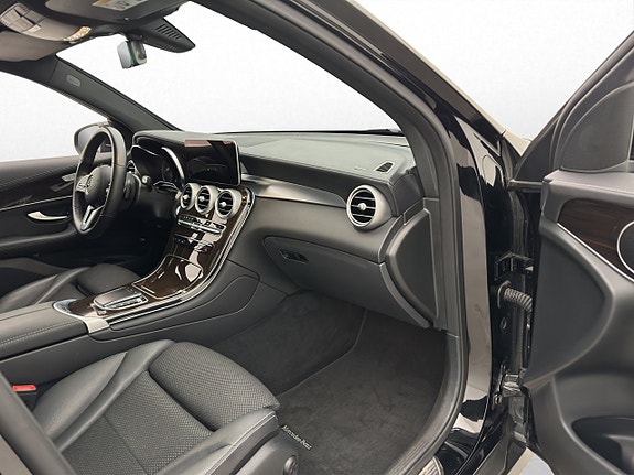 Mercedes-Benz GLC220 d 25 of 30