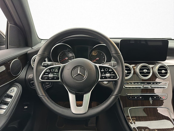 Mercedes-Benz GLC220 d 14 of 30